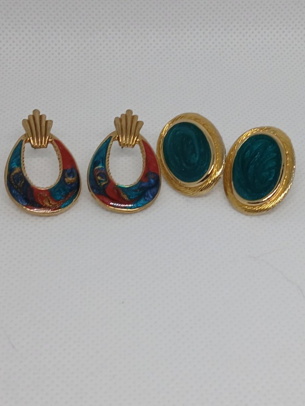 2 Pair Green & Multi Gold Tone Enamel Stud Earrings Vintage Costume Jewelry #97